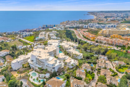 8bea7b3ca7008fcaae29654276e6d6be - 31