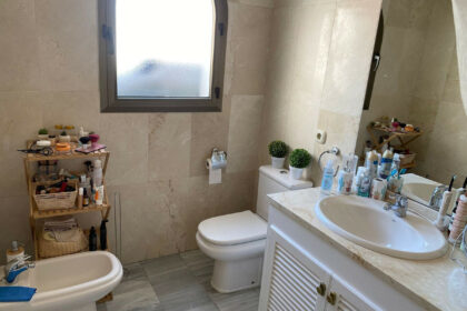 8bf0fc89fa7a5e4ade42531553f0ba11 - 11