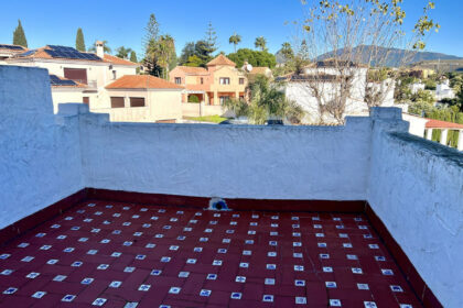 8bf0fc89fa7a5e4ade42531553f0ba11 - 14