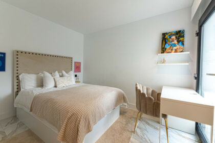 900c2f52f6382fe39bb4a62ec2e8a758 - 11