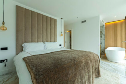 900c2f52f6382fe39bb4a62ec2e8a758 - 22