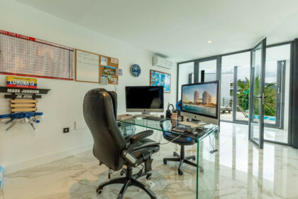 900c2f52f6382fe39bb4a62ec2e8a758 - 28