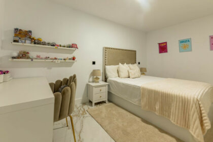 900c2f52f6382fe39bb4a62ec2e8a758 - 32