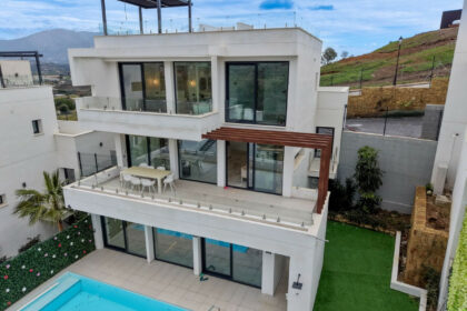 900c2f52f6382fe39bb4a62ec2e8a758 - 39