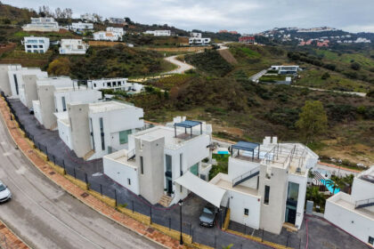 900c2f52f6382fe39bb4a62ec2e8a758 - 44