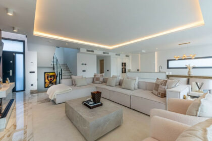 900c2f52f6382fe39bb4a62ec2e8a758 - 7