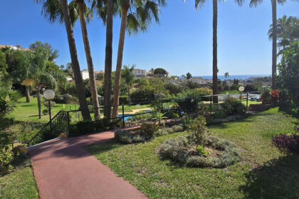 9140d30e8ff395bfa902ff7e529aa395 - 18