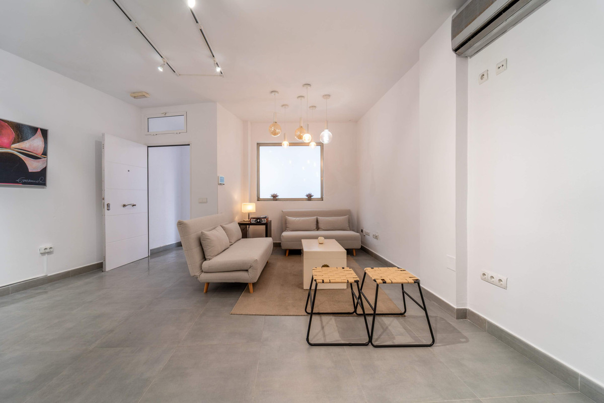 9406283a01f365cc821b2e60f2213baa - 12