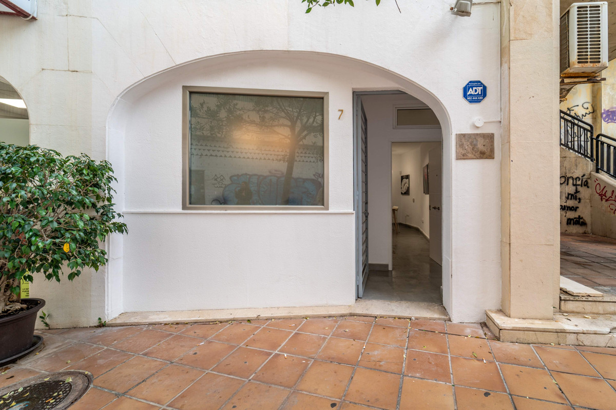 9406283a01f365cc821b2e60f2213baa - 16