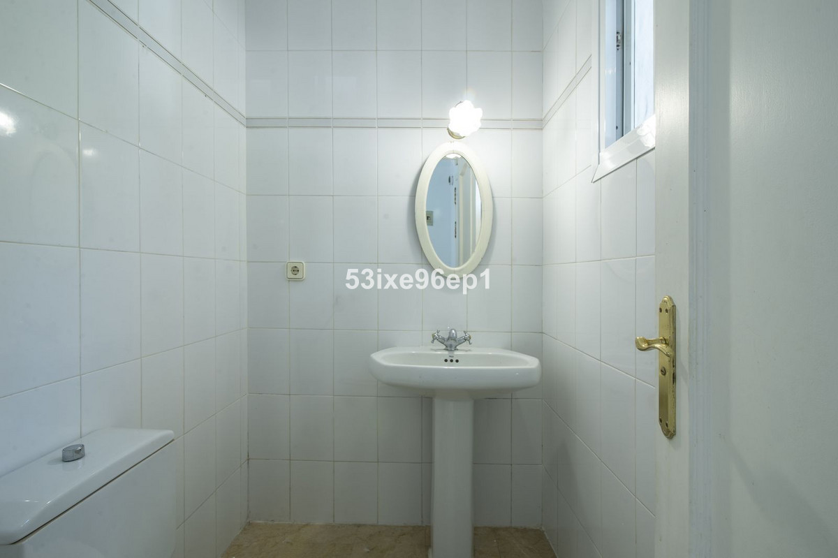 94428db136a8f3765e96c43295b6a5e5 - 13