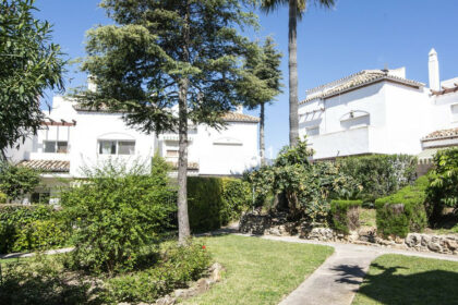 94428db136a8f3765e96c43295b6a5e5 - 30