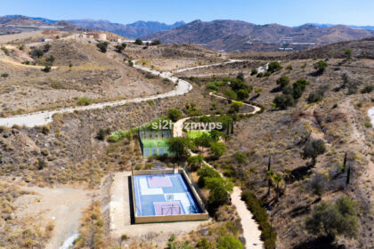 98c48aea3766ad8cf45a5aa2ba2ca4bb - 31