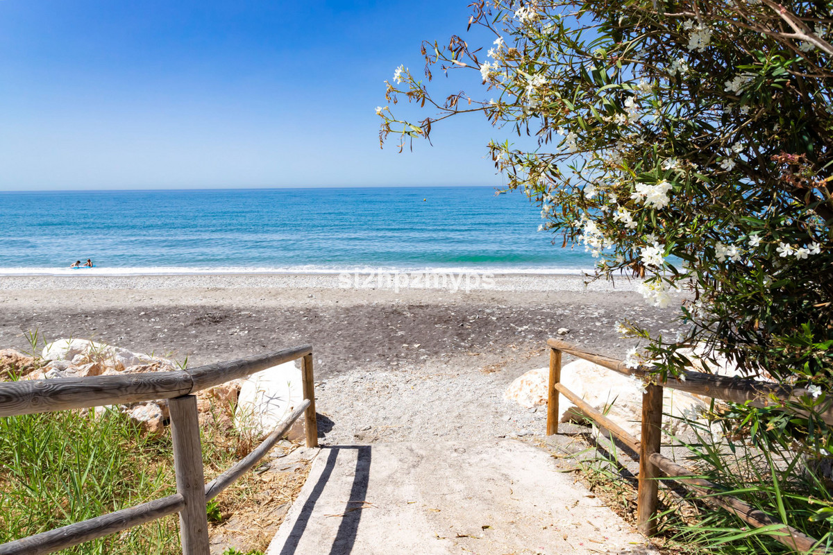 98c48aea3766ad8cf45a5aa2ba2ca4bb - 34