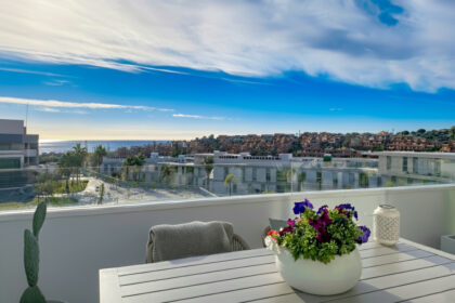 991f3ef3446a898b3bdafbd0ec036f58 - 18