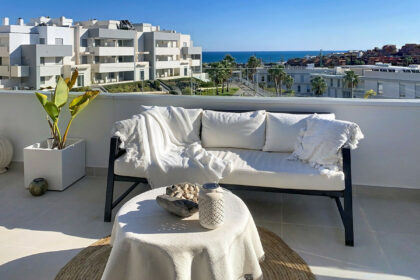 991f3ef3446a898b3bdafbd0ec036f58 - 23