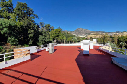 99f0d220b1cc3d007a31f84d68296d70 - 53