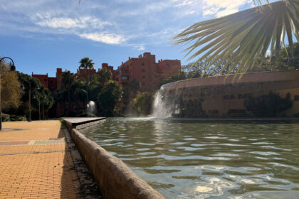 9da5926d15d1239a1ded52e81aa4593c - 35