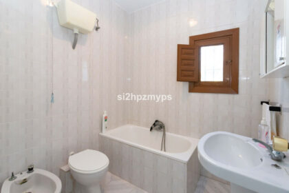 9f9de7d252a433d3f801930d4be2fb07 - 18