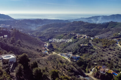 9f9de7d252a433d3f801930d4be2fb07 - 24