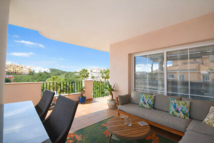 a0a66eea6bb55c80e2196daae0c25db4 - 1