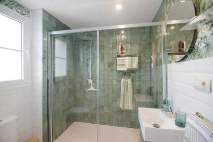 a0a66eea6bb55c80e2196daae0c25db4 - 32