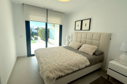 a0bac6c9b90c802abe461427b6ac4ff8 - 4