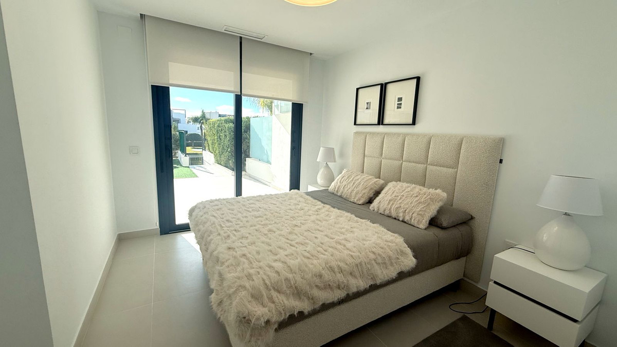 a0bac6c9b90c802abe461427b6ac4ff8 - 4