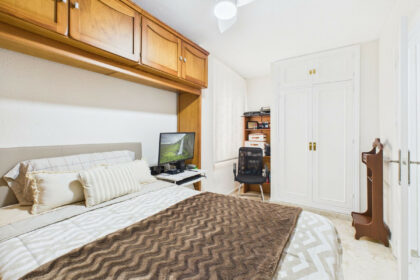 a5dce392a2091309977bb34c3a75295e - 10