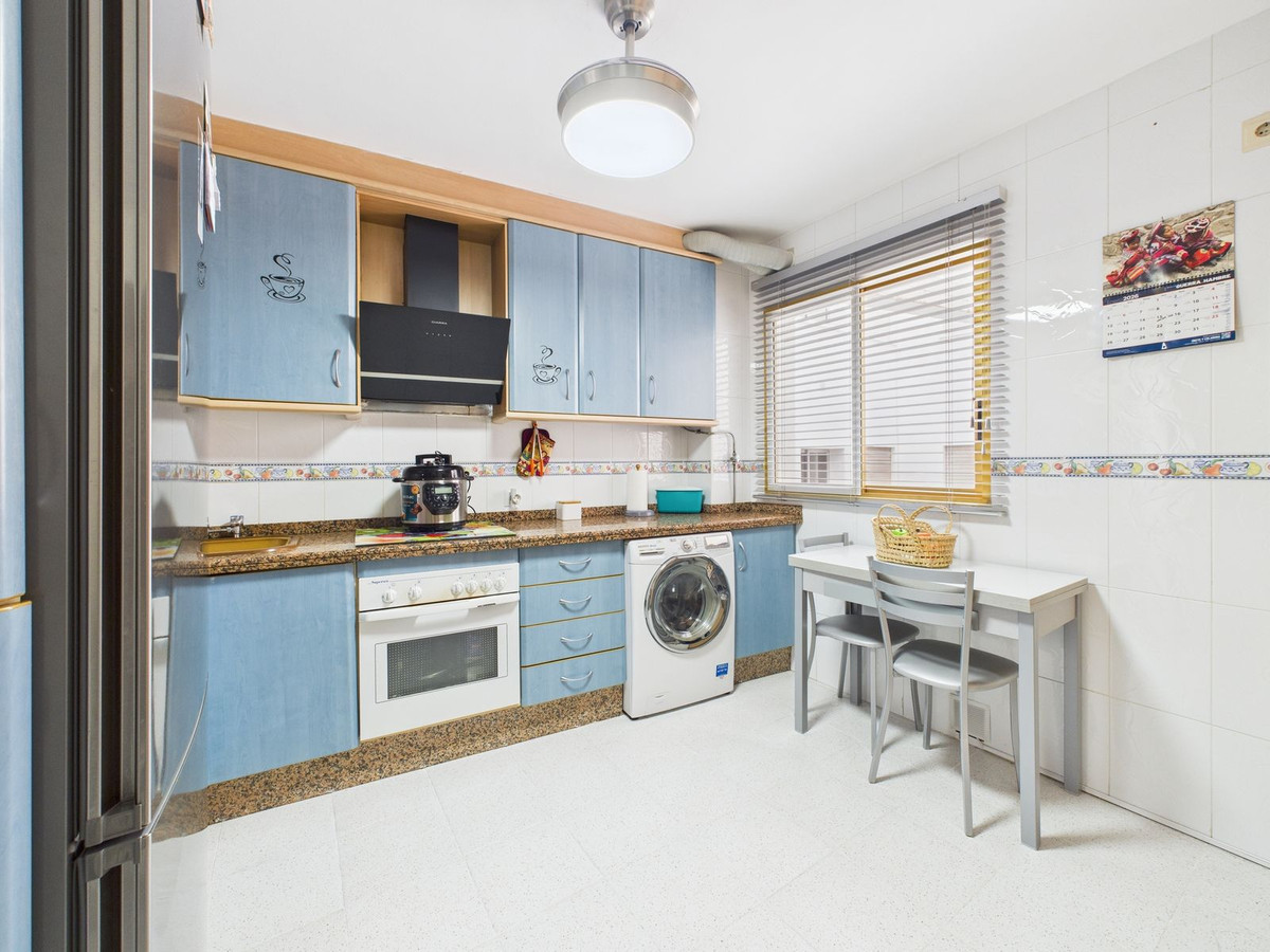 a5dce392a2091309977bb34c3a75295e - 5