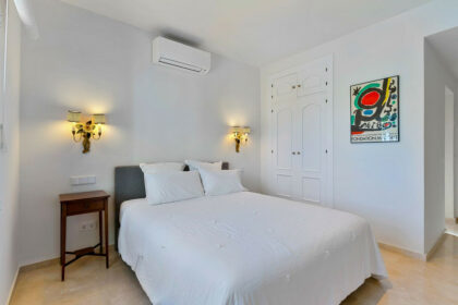 a6098dd2606b4f891792912007e636a5 - 11