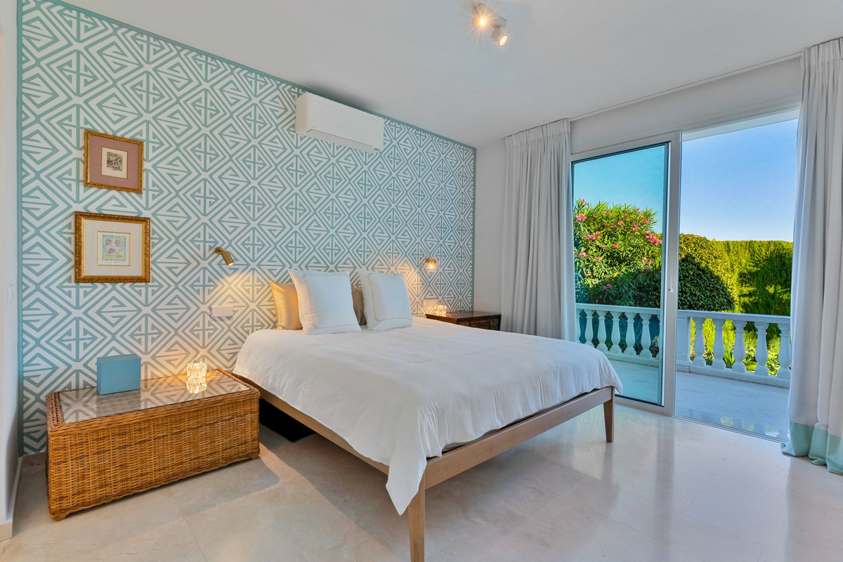 a6098dd2606b4f891792912007e636a5 - 15