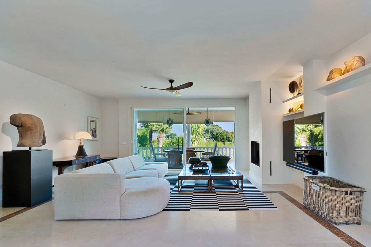 a6098dd2606b4f891792912007e636a5 - 3