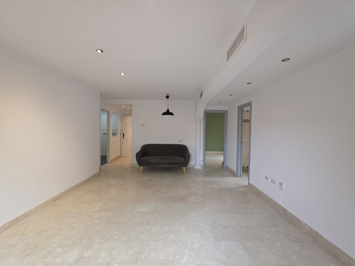 a6f4030451526de673897ee193bec1da - 6