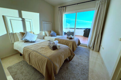 a825f1bc8e4e531eabcb933b9055dc1e - 2