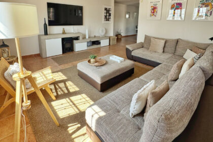 a93af38091c1de827f5124f2baf55f3c - 8