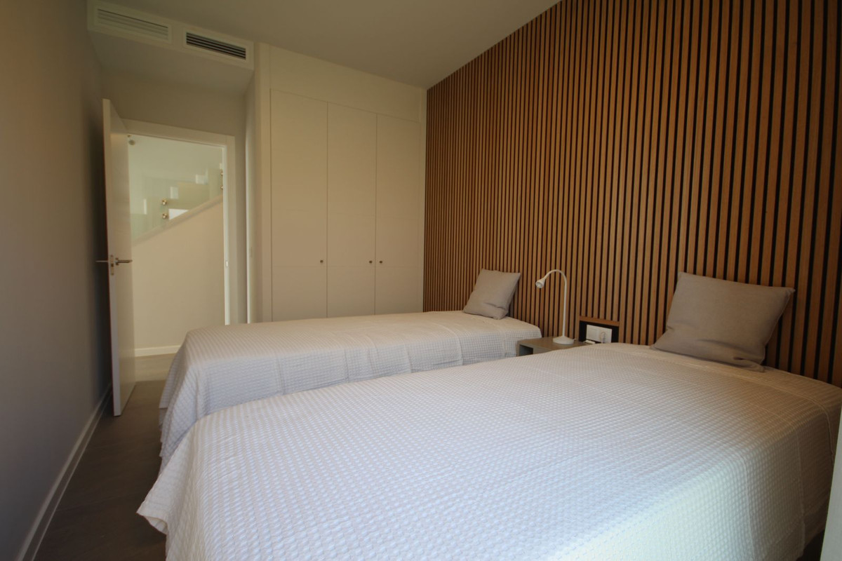 a9654f7db9a76f4e909c77b3feb16e21 - 39