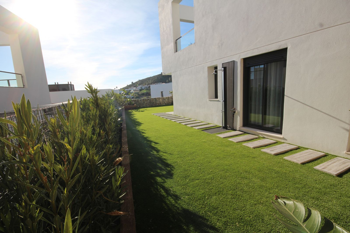 a9654f7db9a76f4e909c77b3feb16e21 - 44