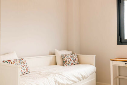 aa5fafcfc6c44adf465f0e73d5c9a052 - 13