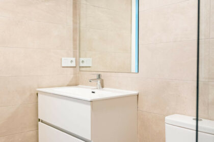 aa5fafcfc6c44adf465f0e73d5c9a052 - 15