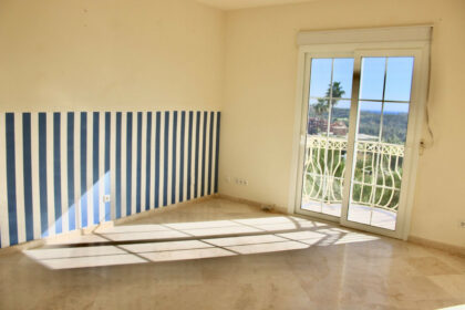 ab16b7552df16b2359eb4ad4b6391bcf - 23