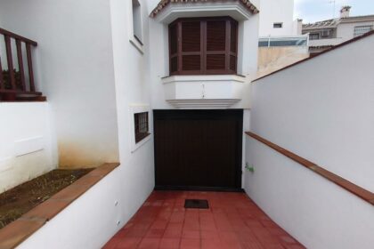 ac147007298e24802d9efffe4b83c04f - 13