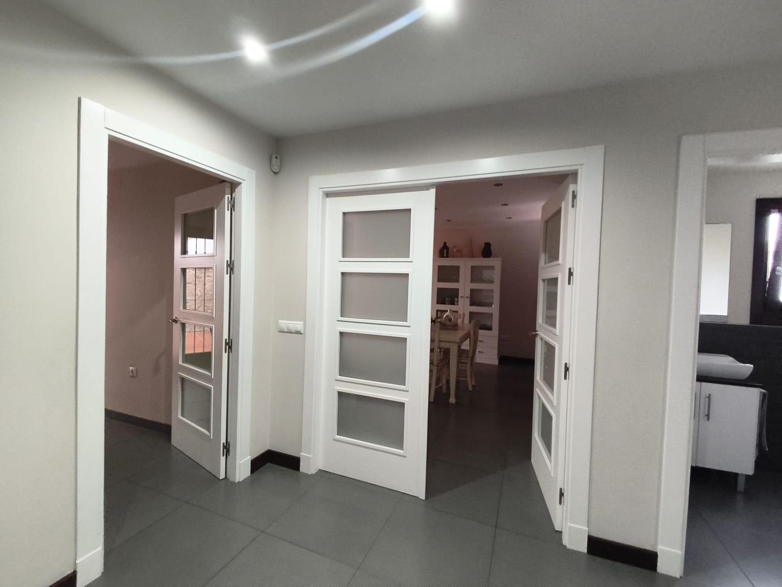 ac147007298e24802d9efffe4b83c04f - 23