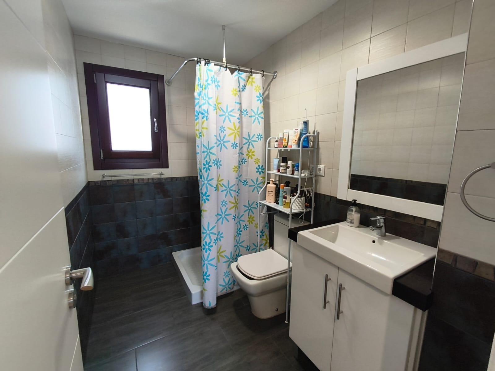 ac147007298e24802d9efffe4b83c04f - 25