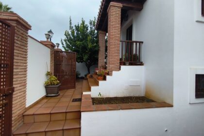 ac147007298e24802d9efffe4b83c04f - 3