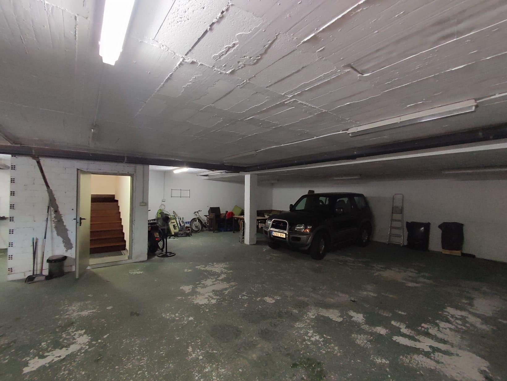 ac147007298e24802d9efffe4b83c04f - 35