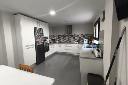 ac147007298e24802d9efffe4b83c04f - 8