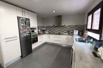 ac147007298e24802d9efffe4b83c04f - 9