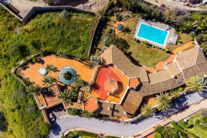 ad6cdee5957aaa52342a0a182c8b9a71 - 4