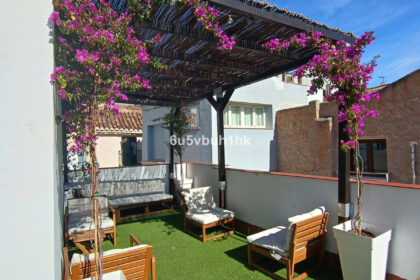 ad8fbe3eba237069475c2bd69039001b - 18