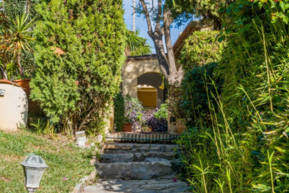 aed2018a579a3f87167c6756aee7974c - 29